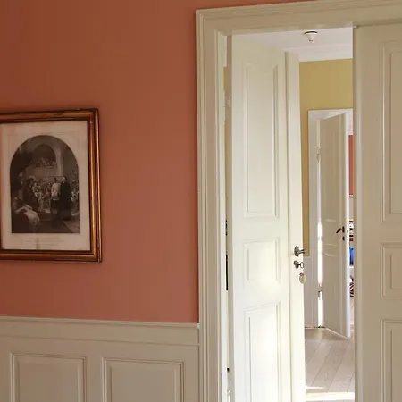 Vemmetofte Praestegard B&B